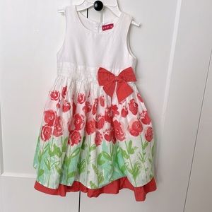 Spring Custom dress. With tulip print. Zipper closure in back.